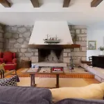 Casa De Santo Antonio * מולדו