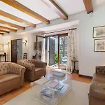 Casa De Santo Antonio